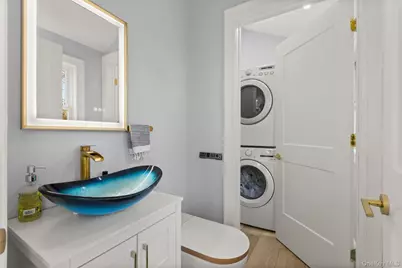 272 Ocean Avenue, Islip, NY 11751 - Photo 11