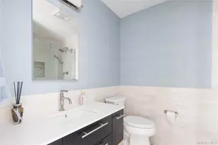 1995 Ruth Rd, Mattituck, NY 11952 - Photo 15