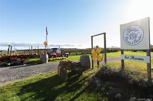 1995 Ruth Rd, Mattituck, NY 11952 - Photo 27