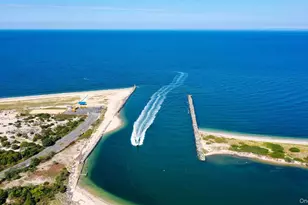 1995 Ruth Rd, Mattituck, NY 11952 - Photo 23