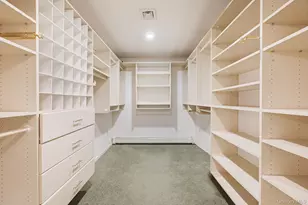 1023 Maple Ln, New Hyde Park, NY 11040 - Photo 11