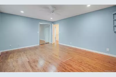 1023 Maple Lane, New Hyde Park, NY 11040 - Photo 13