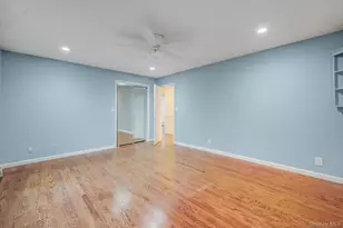 1023 Maple Ln, New Hyde Park, NY 11040 - Photo 13