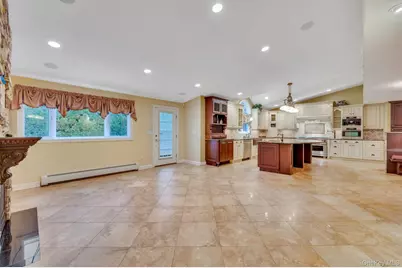 1023 Maple Lane, New Hyde Park, NY 11040 - Photo 7