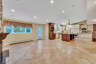 1023 Maple Ln, New Hyde Park, NY 11040 - Photo 7