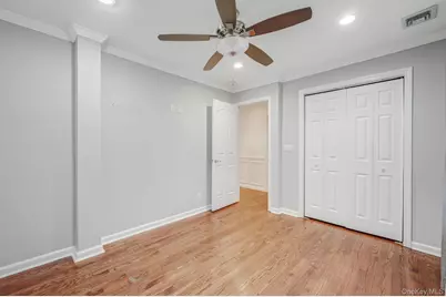 1023 Maple Lane, New Hyde Park, NY 11040 - Photo 15