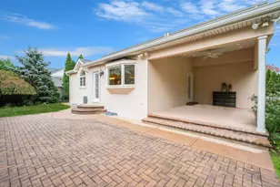 1023 Maple Ln, New Hyde Park, NY 11040 - Photo 21