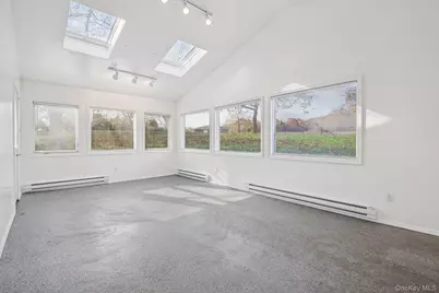 5 Fredricksburg Court, Coram, NY 11727 - Photo 7