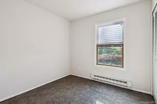 5 Fredricksburg Ct, Coram, NY 11727 - Photo 13