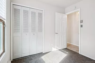 5 Fredricksburg Court, Coram, NY 11727 - Photo 17