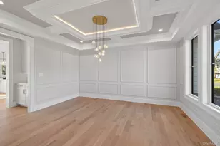 150 Milburn Ln, East Hills, NY 11577 - Photo 3