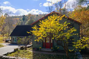 747 Oakland Valley Rd, Cuddebackville, NY 12729 - Photo 7