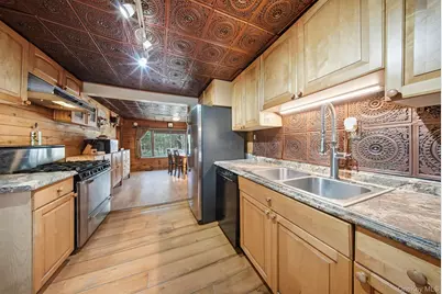 747 Oakland Valley Road, Cuddebackville, NY 12729 - Photo 15