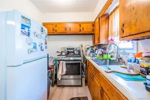 76-04 167th St, Fresh Meadows, NY 11366 - Photo 15