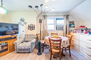 76-04 167th St, Fresh Meadows, NY 11366 - Photo 17