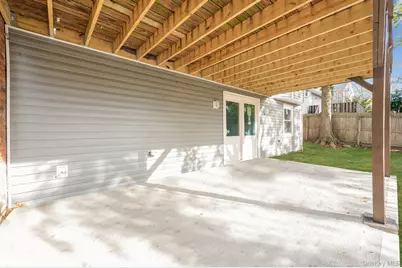 28 Sanford Street, South Huntington, NY 11746 - Photo 33