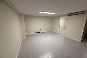 147 Primrose Dr, New Hyde Park, NY 11040 - Photo 19