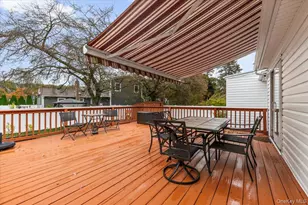 1321 Manor Ln, Bay Shore, NY 11706 - Photo 23