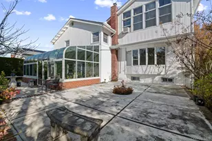 89 Nottingham Rd, Manhasset Hills, NY 11040 - Photo 27