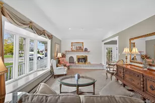 356 8th St, Bohemia, NY 11716 - Photo 17
