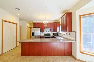 2033 Little Britain Rd, Rock Tavern, NY 12575 - Photo 13