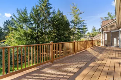 71 Clubhouse Lane, Scarsdale, NY 10583 - Photo 25