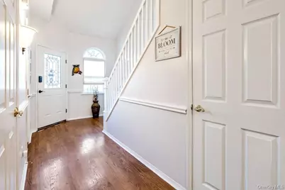 128 Cinnamon Court, Melville, NY 11747 - Photo 3