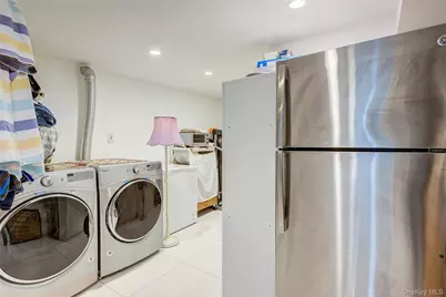 89-06 175th Street, Jamaica, NY 11432 - Photo 23