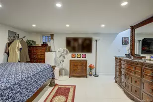 89-06 175th St, Jamaica, NY 11432 - Photo 21