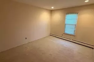 19 Carriage Rd, Roslyn, NY 11576 - Photo 25