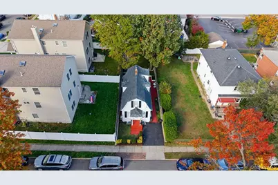 65 Bedford Avenue, Westbury, NY 11590 - Photo 3