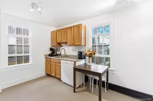 65 Bedford Ave, Westbury, NY 11590 - Photo 7