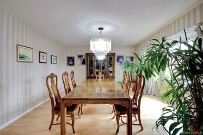 26 Woods Drive, East Hills, NY 11576 - Photo 7