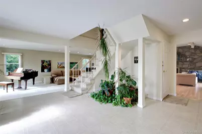 26 Woods Drive, East Hills, NY 11576 - Photo 3
