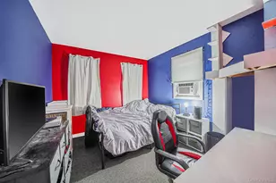 302 Auborn Ave, Shirley, NY 11967 - Photo 9