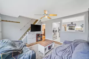 302 Auborn Ave, Shirley, NY 11967 - Photo 7