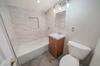 302 Auborn Avenue, Shirley, NY 11967 - Photo 13