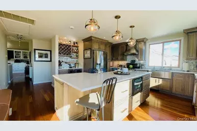 2905 Ocean Avenue, Seaford, NY 11783 - Photo 31