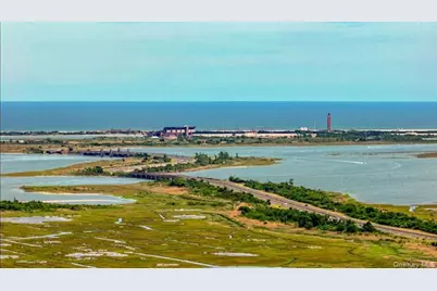 2905 Ocean Avenue, Seaford, NY 11783 - Photo 45