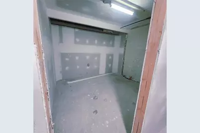 655 Woodward Avenue, Ridgewood, NY 11385 - Photo 13