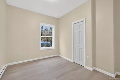 8 Cottage Street Ext, Monticello, NY 12701 - Photo 9