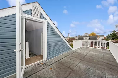 12 Hewlett Point Avenue, East Rockaway, NY 11518 - Photo 17