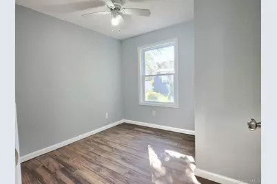 42 Oak Drive, Riverhead, NY 11901 - Photo 13