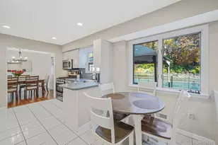 11 Joyce Dr, Hauppauge, NY 11788 - Photo 17