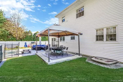 11 Joyce Drive, Hauppauge, NY 11788 - Photo 37