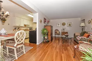 21 Normandy Village Village, Nanuet, NY 10954 - Photo 11