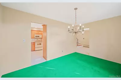 28 Glacier Drive, Smithtown, NY 11787 - Photo 17