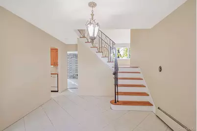 28 Glacier Drive, Smithtown, NY 11787 - Photo 5