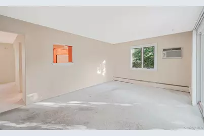 28 Glacier Drive, Smithtown, NY 11787 - Photo 15