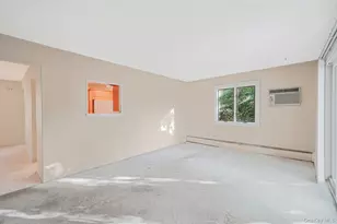 28 Glacier Dr, Smithtown, NY 11787 - Photo 15